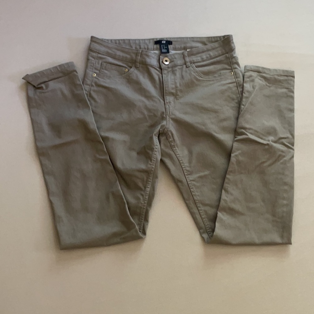 Skinny khaki jeans